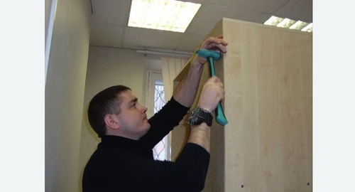 Разборка и сборка мебели в офисе. Ростов